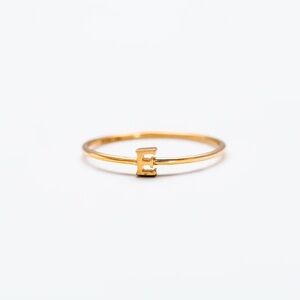 Catbird alphabet ring, 14K gold, letter ‘E,’ size 6